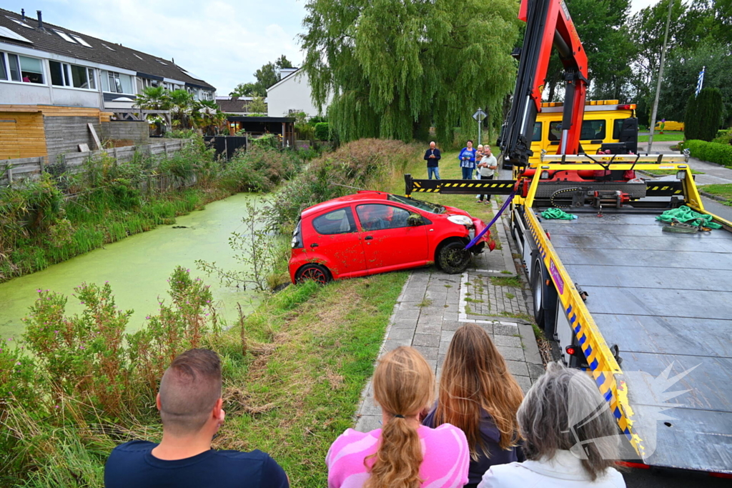 Berging na ongeval met voertuig te water