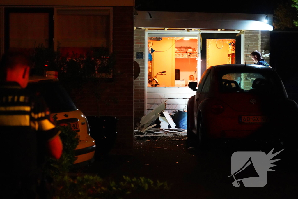 Explosie veroorzaakt schade aan woning