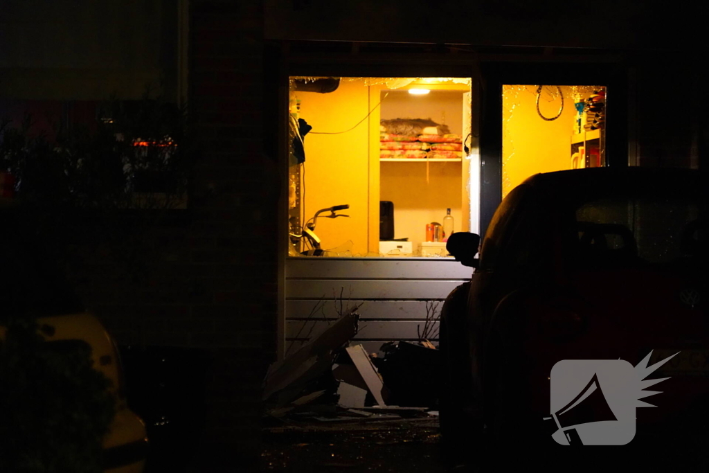 Explosie veroorzaakt schade aan woning