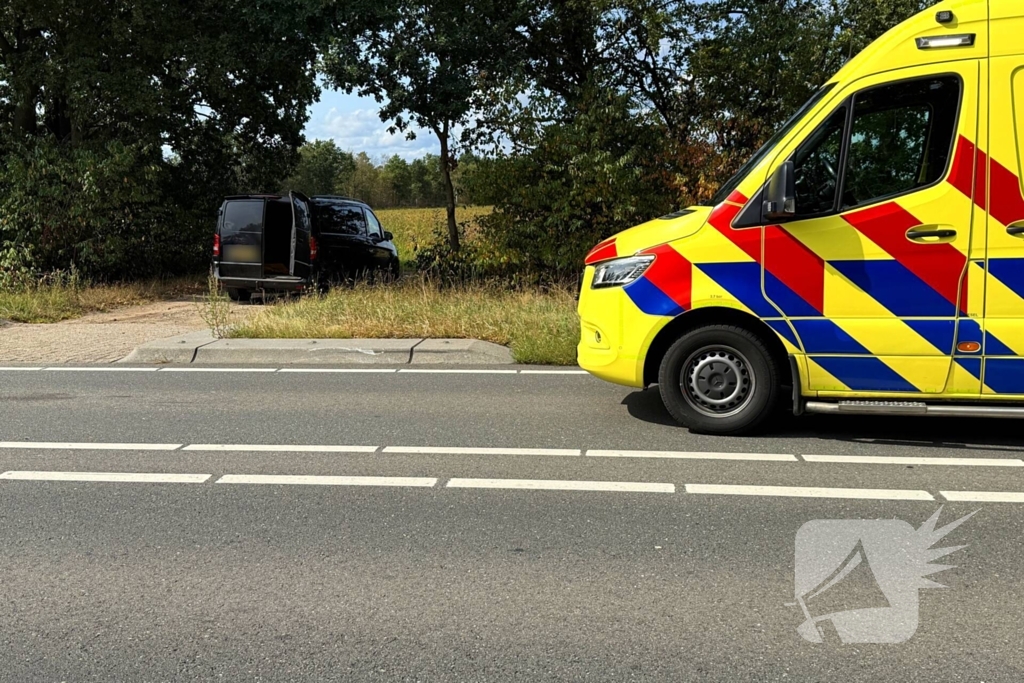 Botsing tussen auto's leidt tot gewonden en verkeershinder