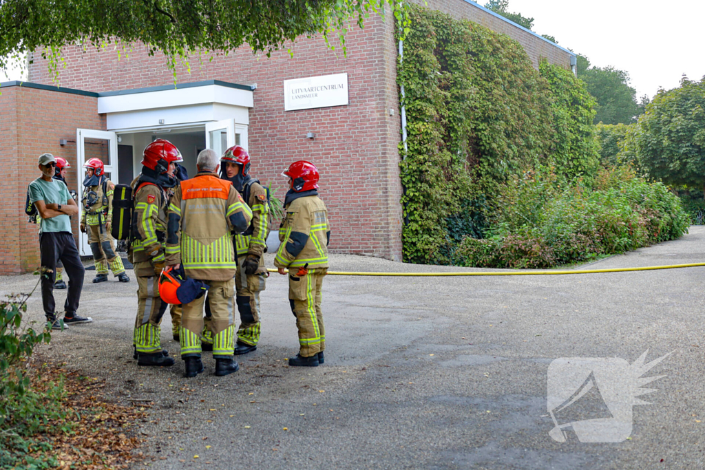 Brand in aula begraafplaats geblust