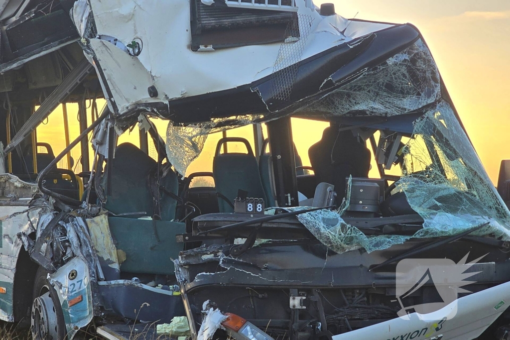 Zwaargewonden bij snelwegongeval