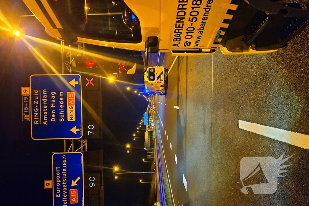 Kop-staartbotsing op snelweg