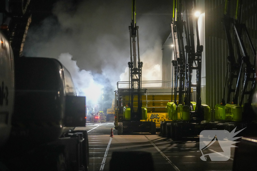 Buitenbrand bij hoogwerker verhuur