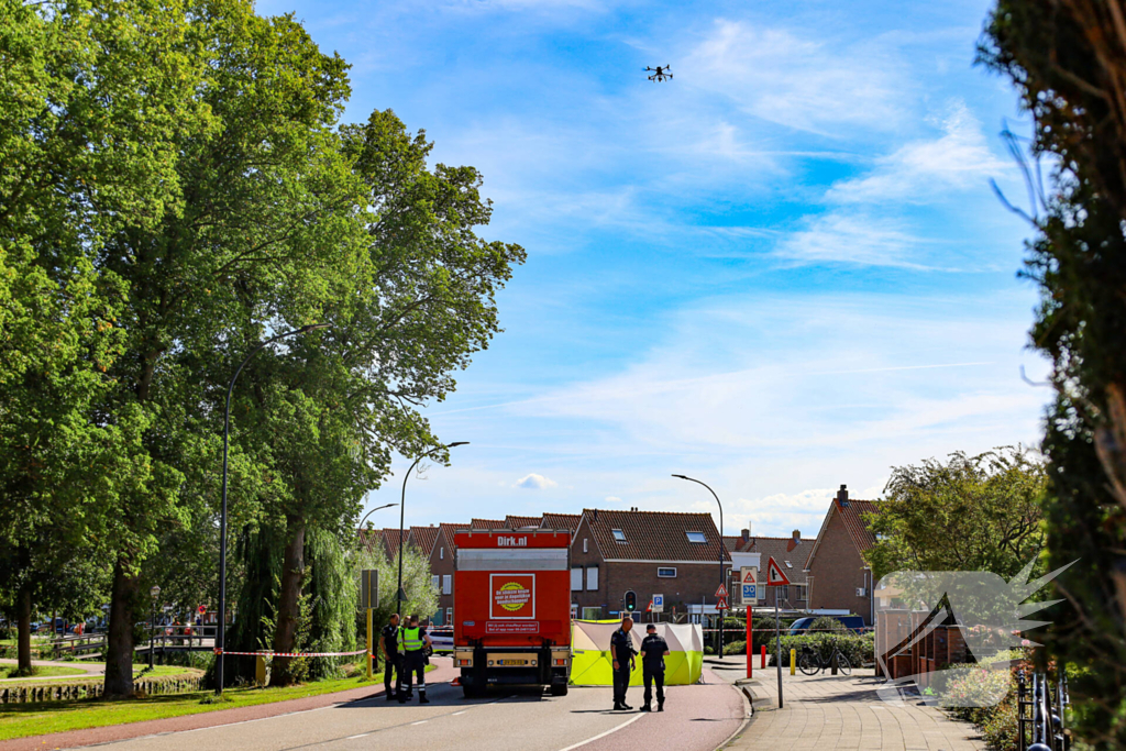 Dodelijk ongeval na aanrijding met vrachtwagen