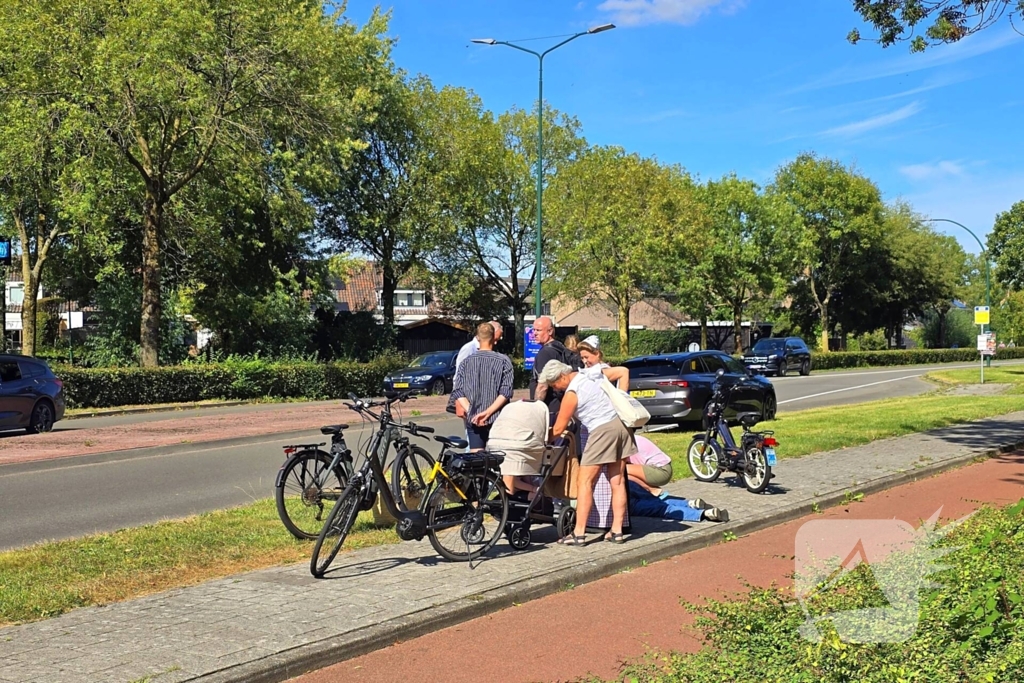 Snorfietser gewond na val, omstanders schieten te hulp