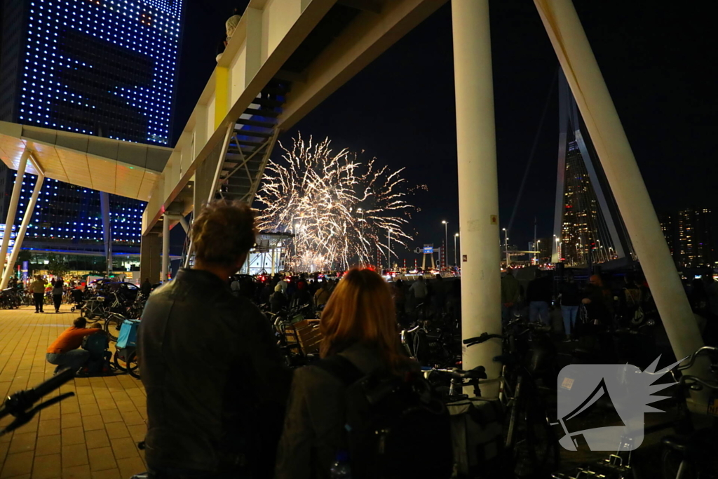 Duizenden mensen beleven spectaculaire afsluiting van Wereldhavendagen