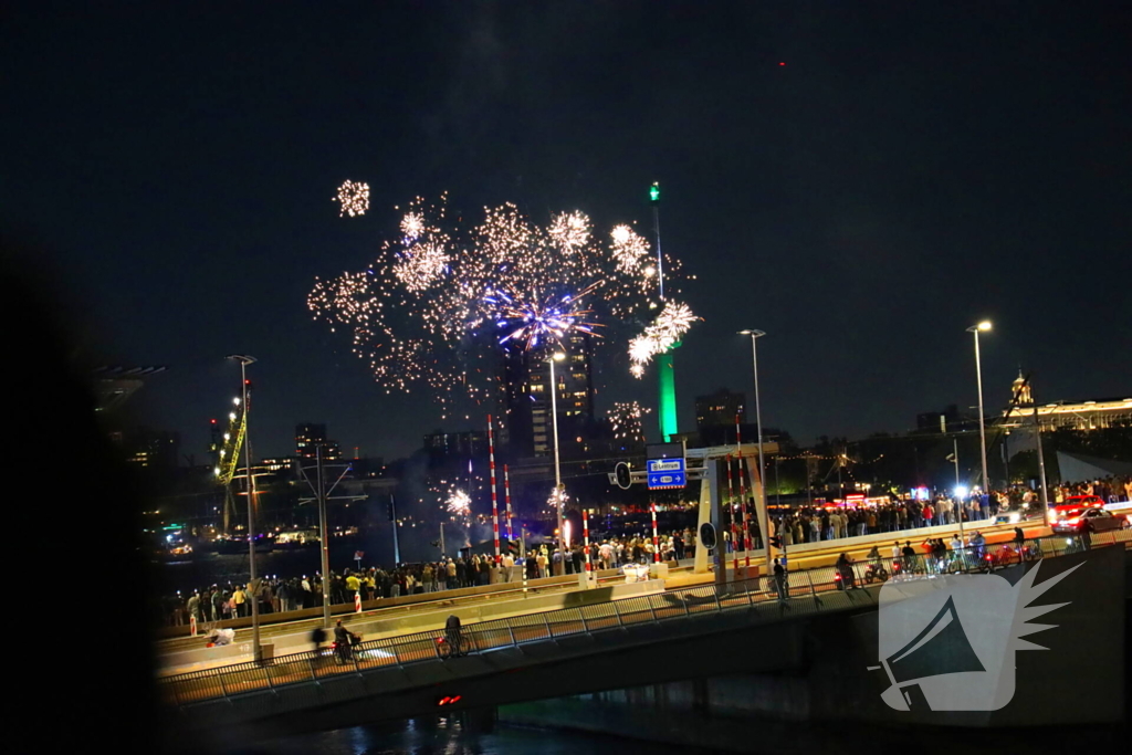 Duizenden mensen beleven spectaculaire afsluiting van Wereldhavendagen