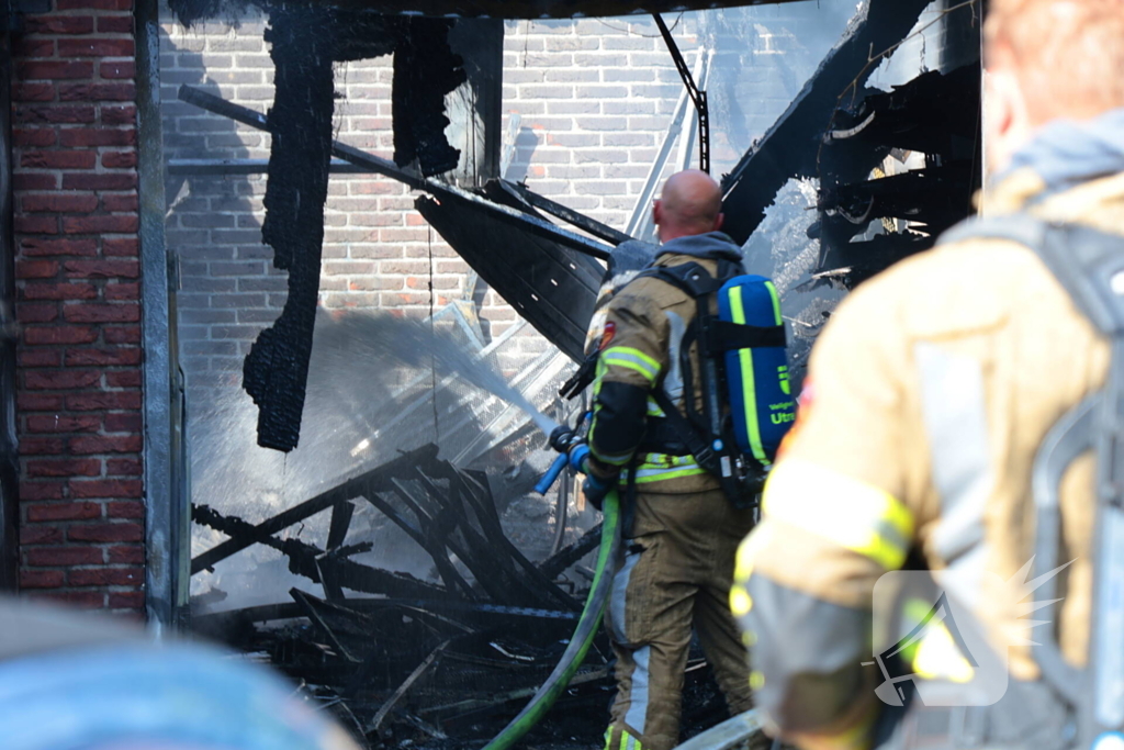Brand in garage onder controle