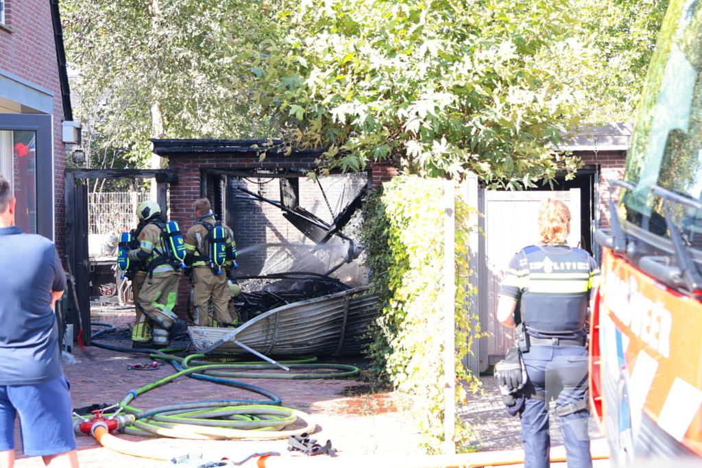 Brand in garage onder controle