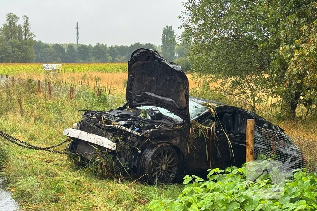 Drie zwaar gewonden bij verkeersongeval