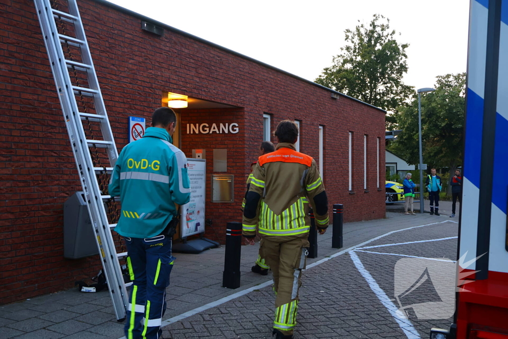 Huisartsenpost ontruimd na geurmelding