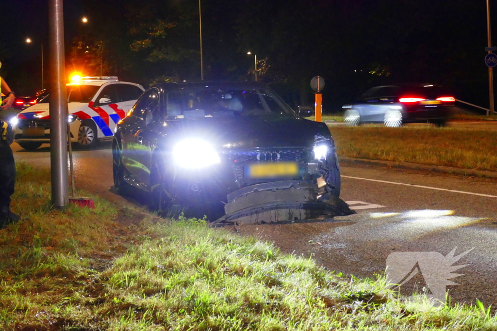 Geen gewonden na botsing op kruising