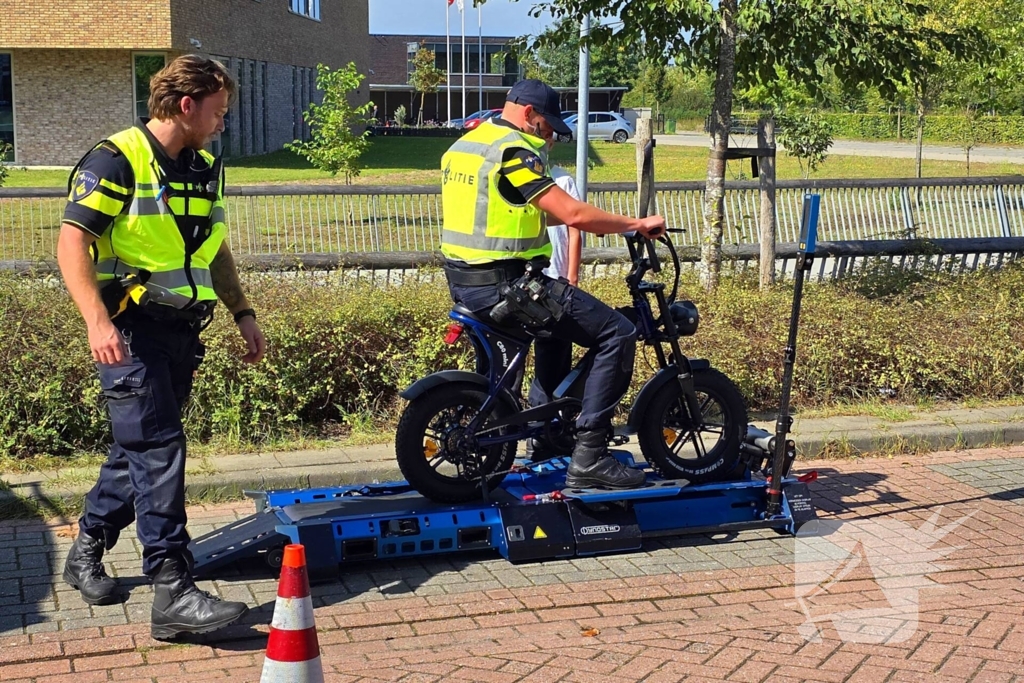 Fatbike gaat 50km tijdens controle, politie neemt er twee in beslag