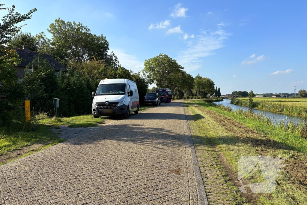 Brandweeractie na ongeval met gaslekkage