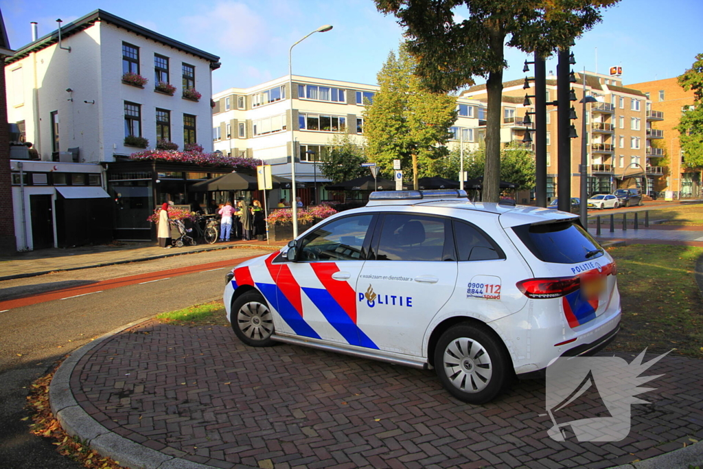 Fietsster aangereden door automobilist tijdens oversteken