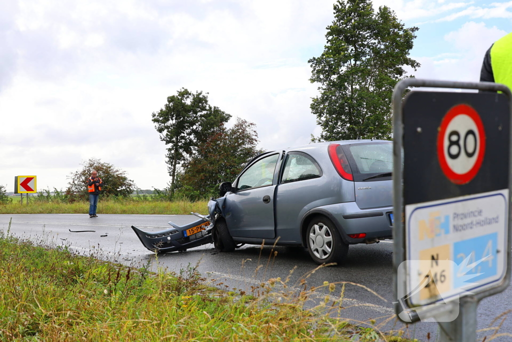 Twee gewonden naar ziekenhuis