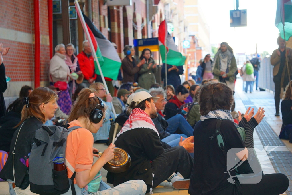 Flinke groep Pro-Palestijnse demonstranten op station