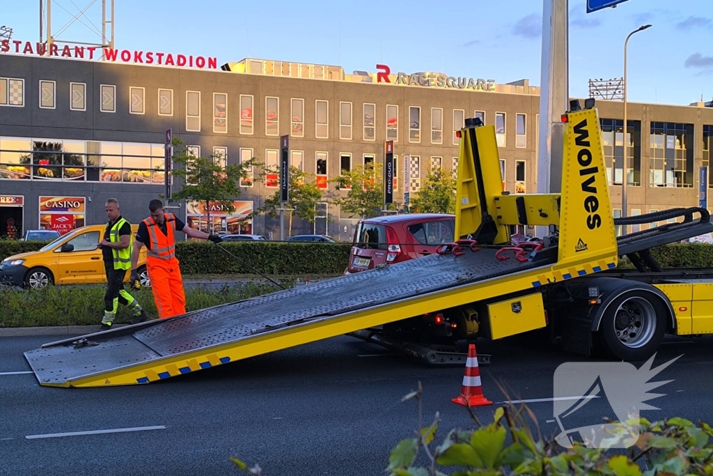 Botsing tegen paal in middenberm