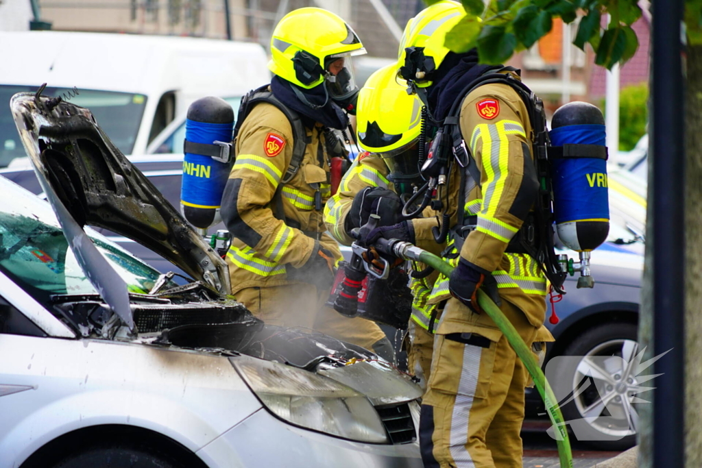 Brand in voertuig geblust