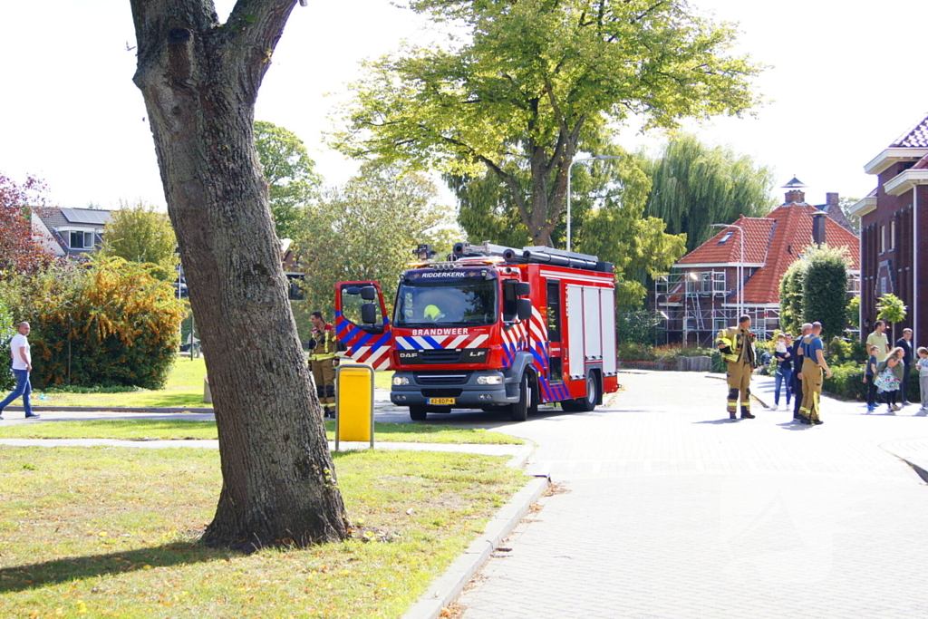 Pannetje vat vlam in keuken