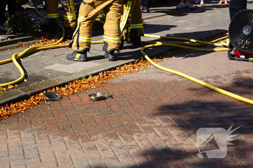 Pannetje vat vlam in keuken