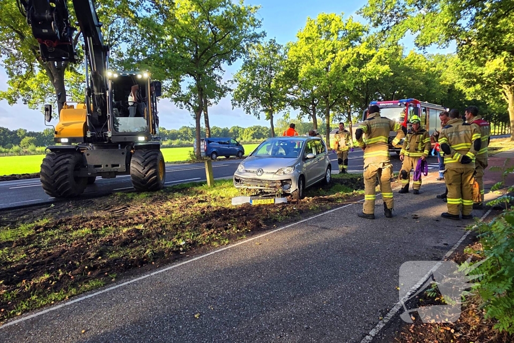 Auto belandt in greppel na ongeval