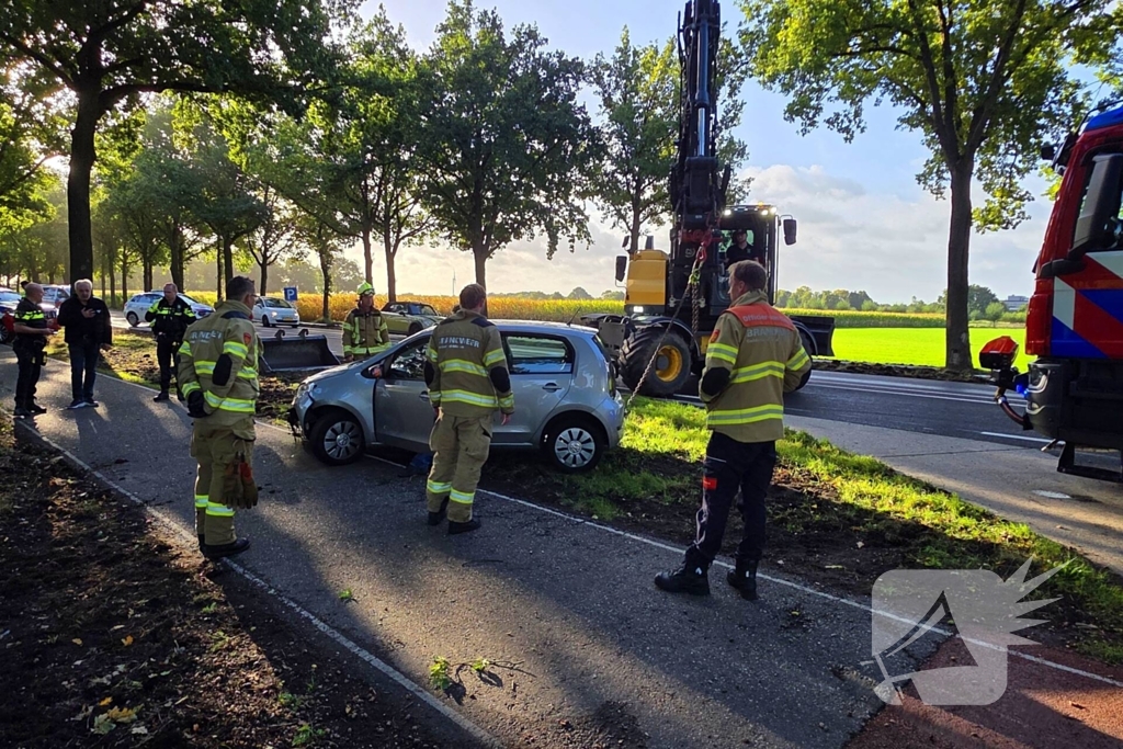 Auto belandt in greppel na ongeval