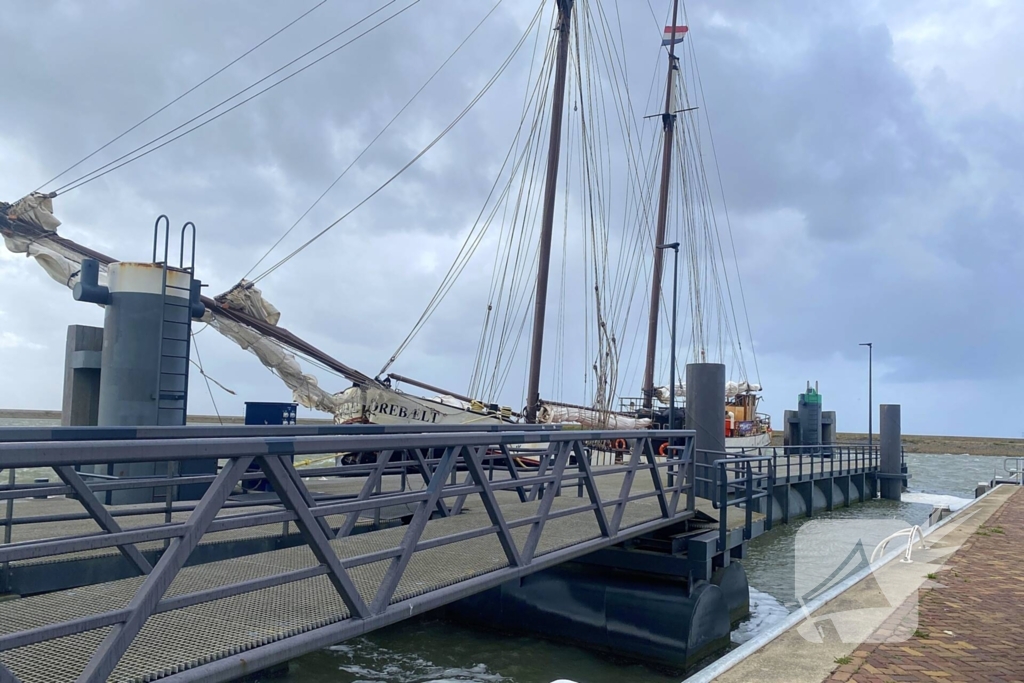 Aanvaring op zee veroorzaakt schade en gewonden