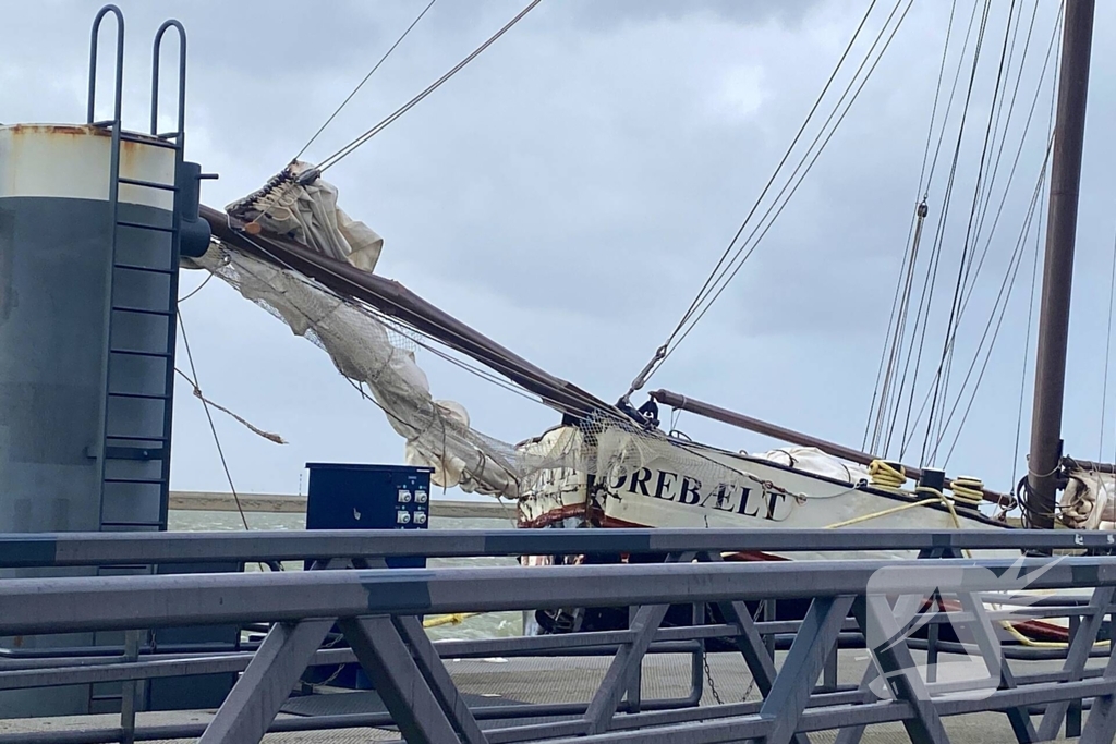 Aanvaring op zee veroorzaakt schade en gewonden