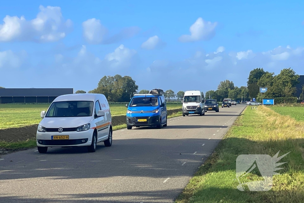 Omgevallen boom leidt tot verkeershinder