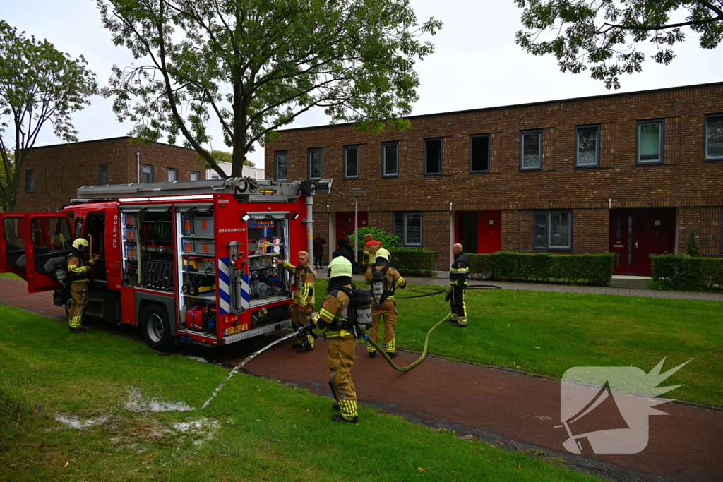 Rookontwikkeling door pan op het vuur