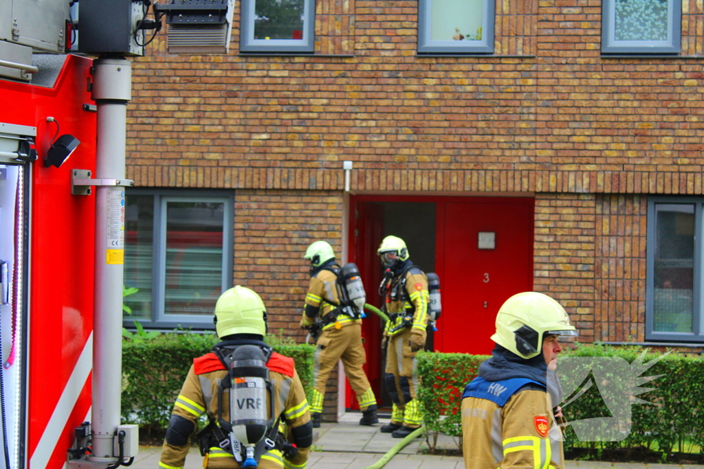 Rookontwikkeling door pan op het vuur