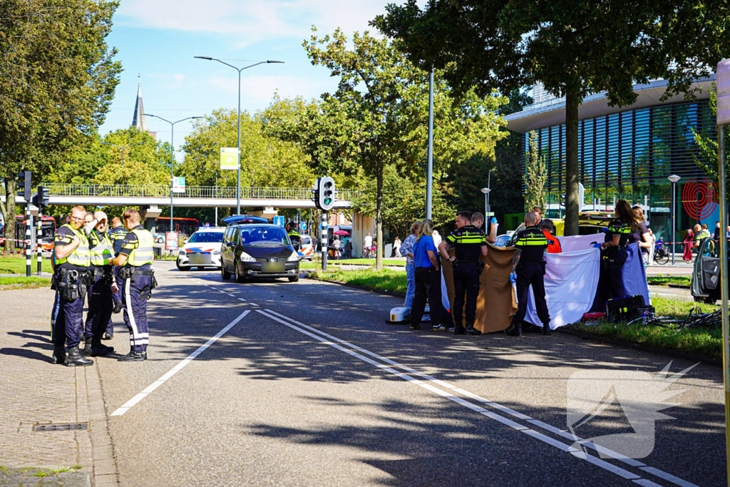 Fietser overlijdt na aanrijding