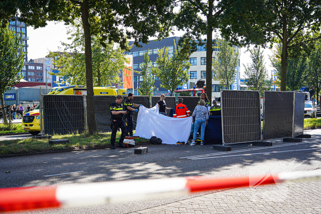 Fietser overlijdt na aanrijding