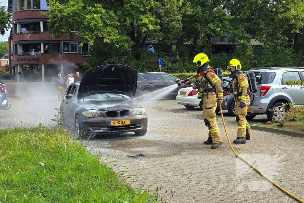Brand in auto snel geblust