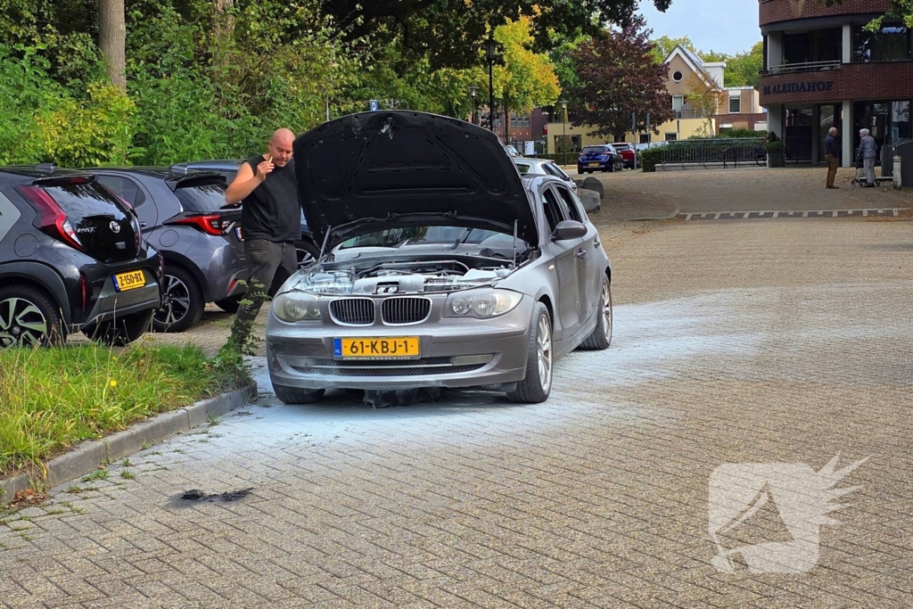 Brand in auto snel geblust