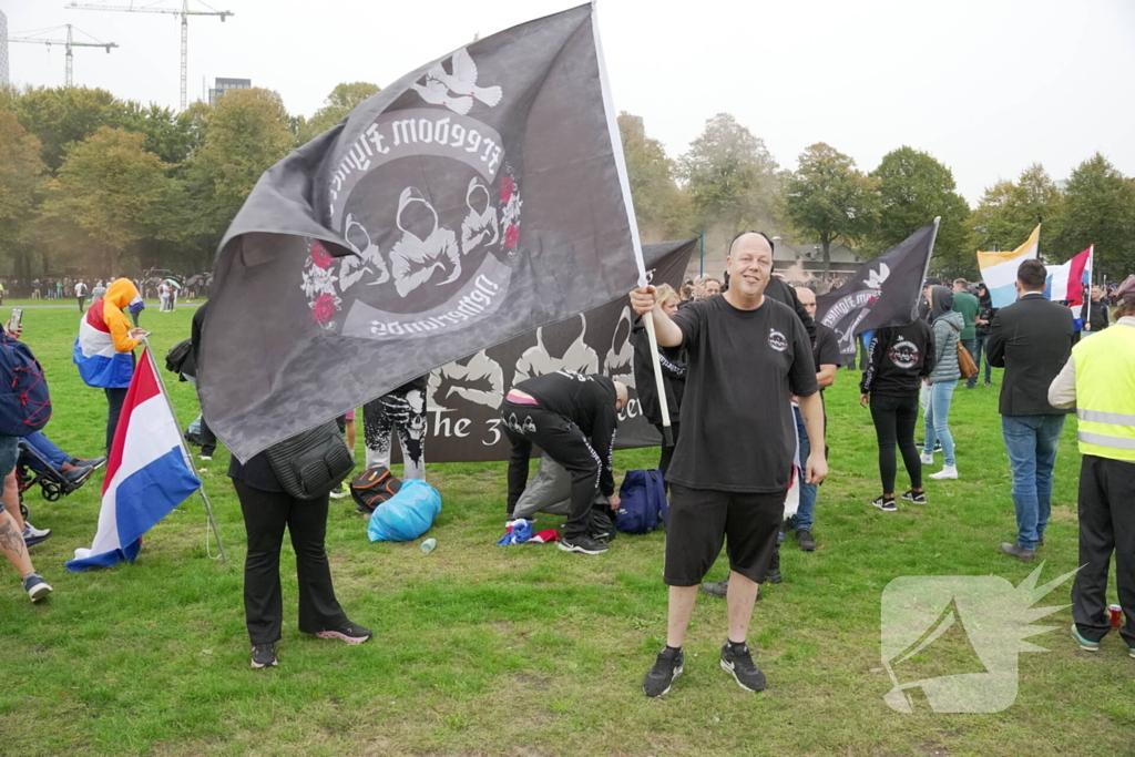 Politie en ME aanwezig bij demonstratie