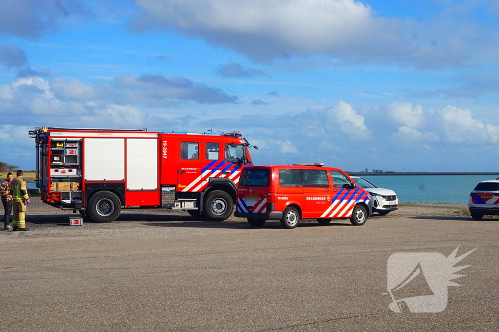 Passerende boot redt drenkeling, maar hulp te laat