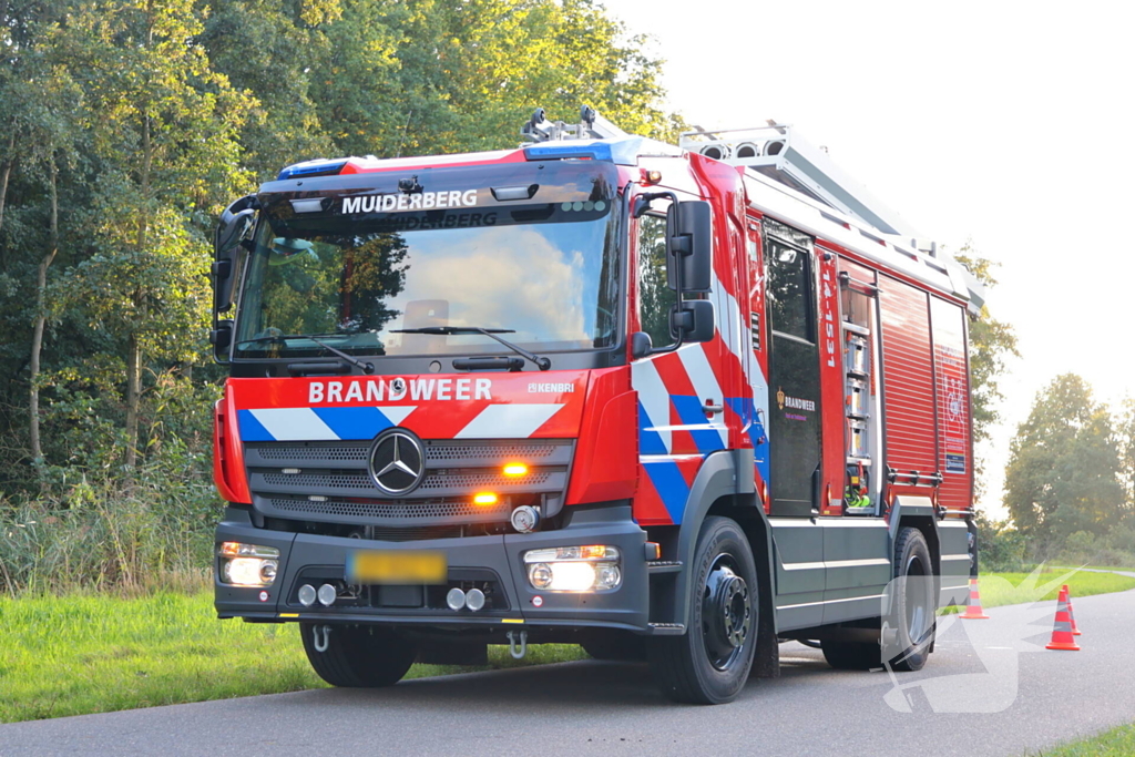 Oude vrouw gered uit sloot tijdens wandeling