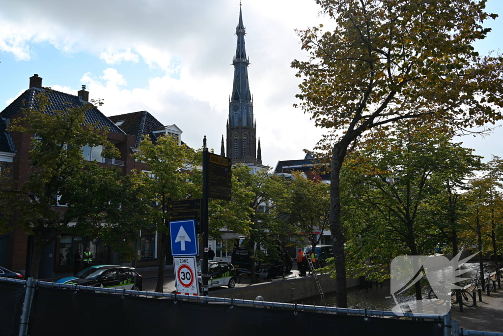 Zoektocht naar explosief in gracht