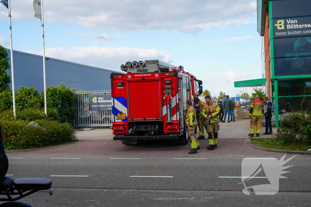 Brandweer ventileert pand nadat rookgenerator afgaat