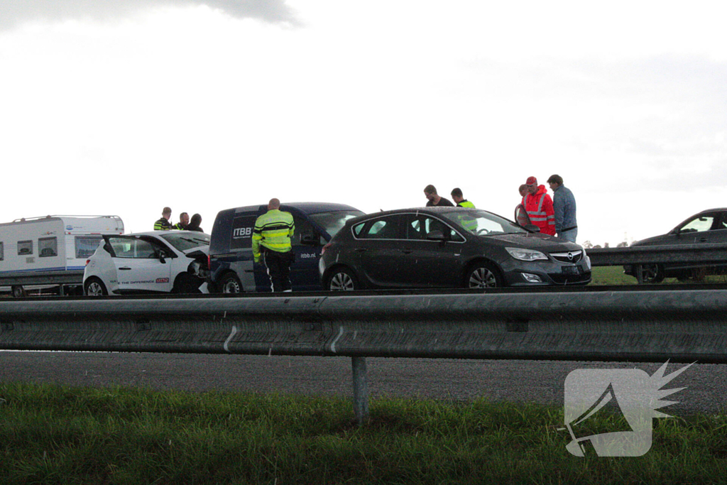 File na botsing met meerdere auto's
