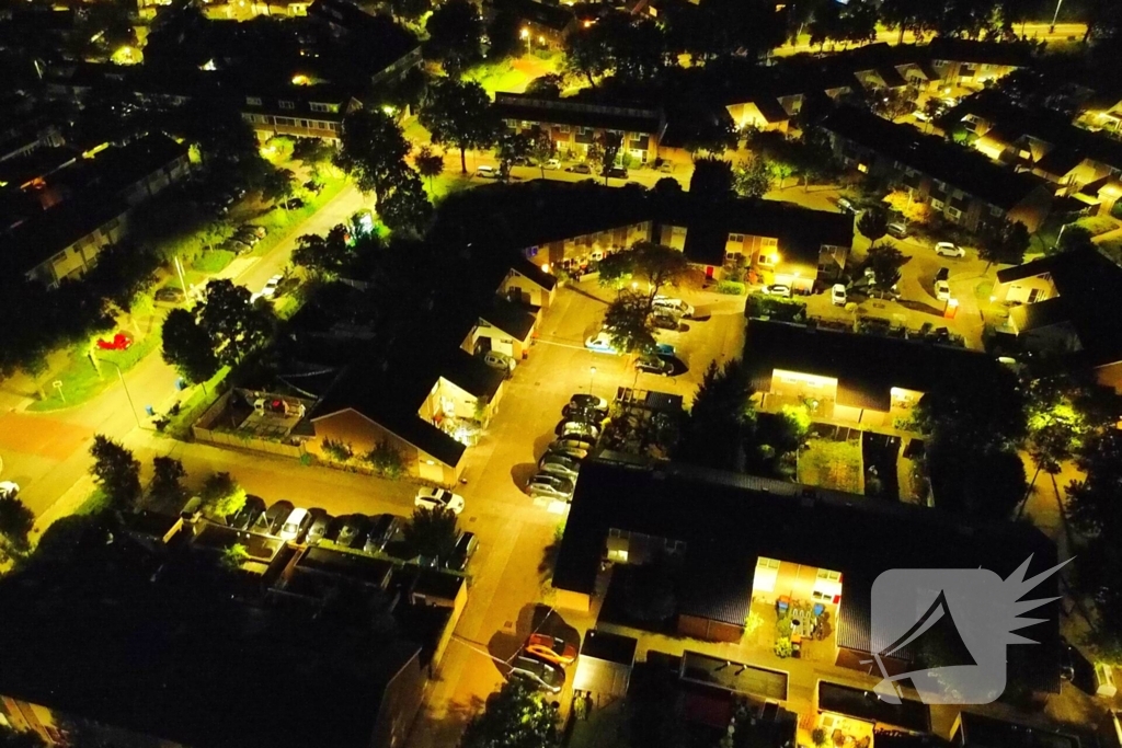 Voordeur vernield door explosie