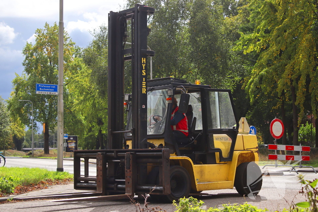 Loopbrug ingestort na aanrijding
