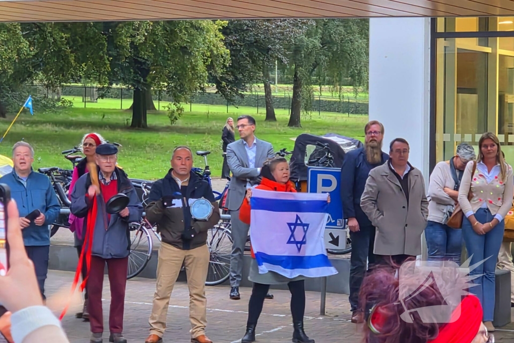 Actiegroep vraagt aandacht met honderden handtekeningen