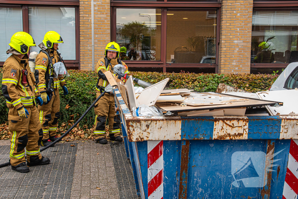 Brand in bouwcontainer geblust door brandweer
