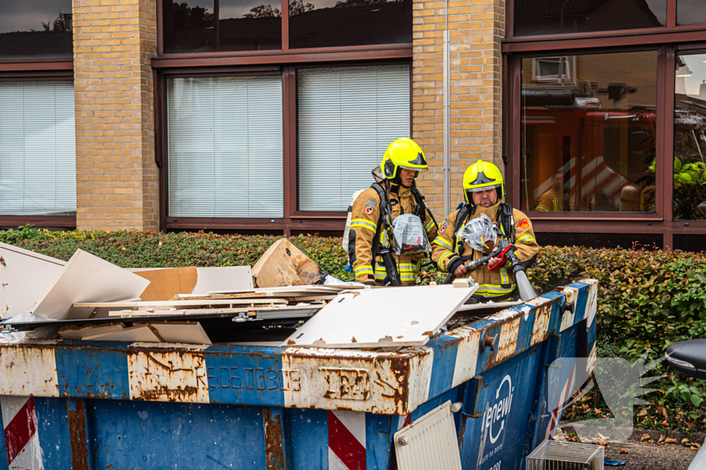 Brand in bouwcontainer geblust door brandweer