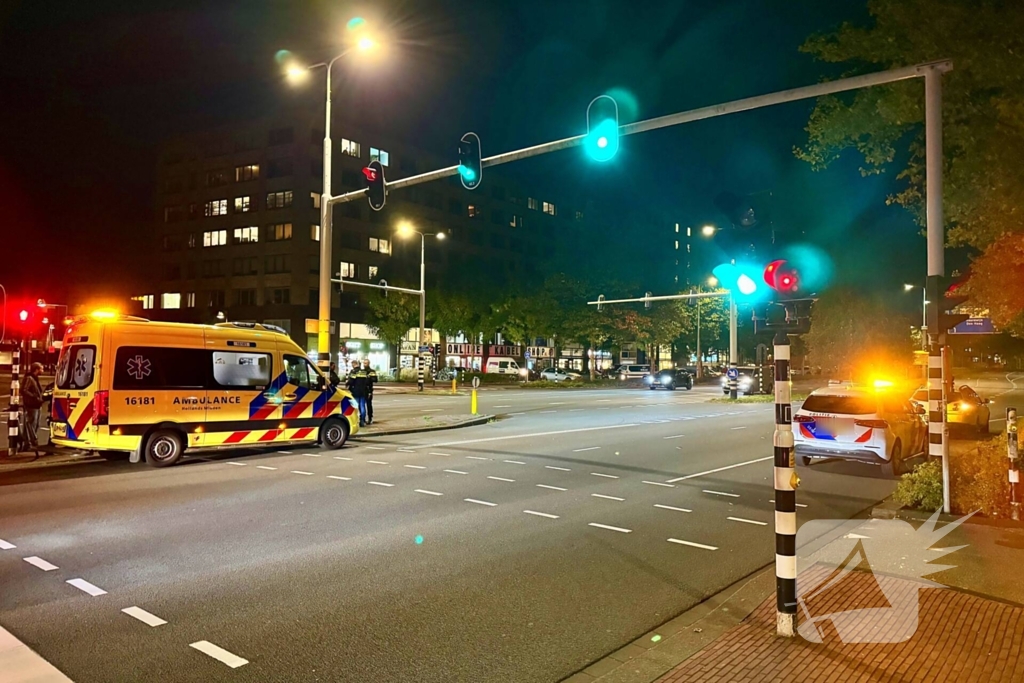 Fietser gewond bij botsing met taxi