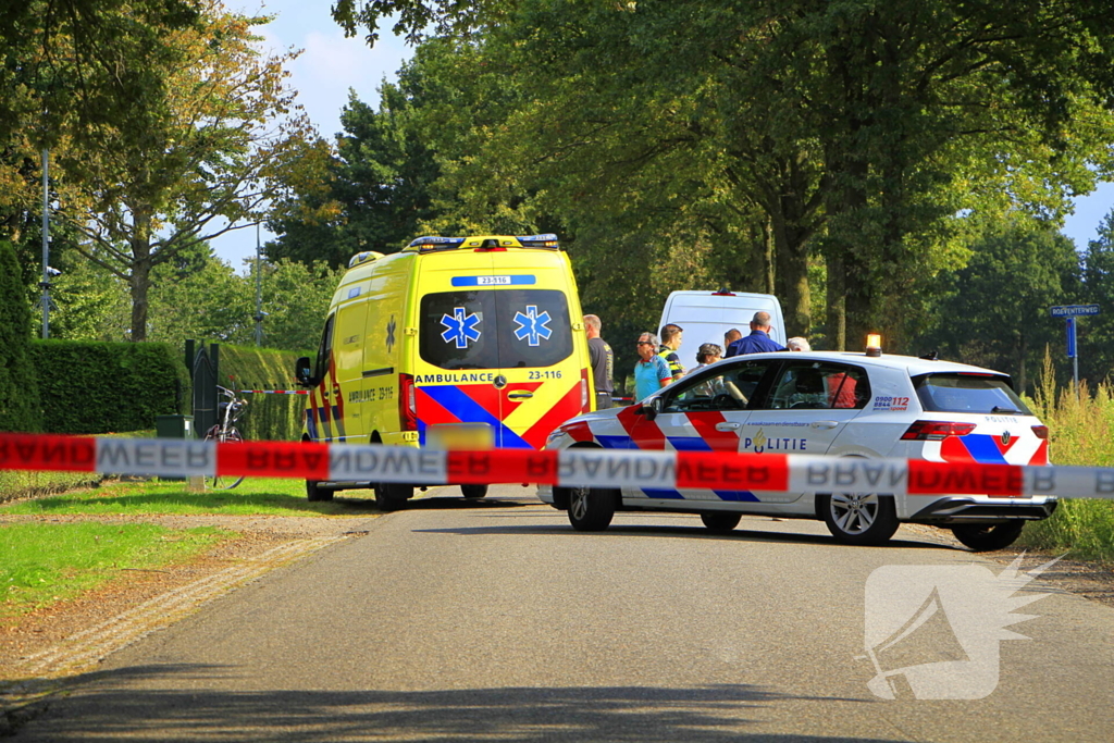 Scooter gewond bij aanrijding met busje